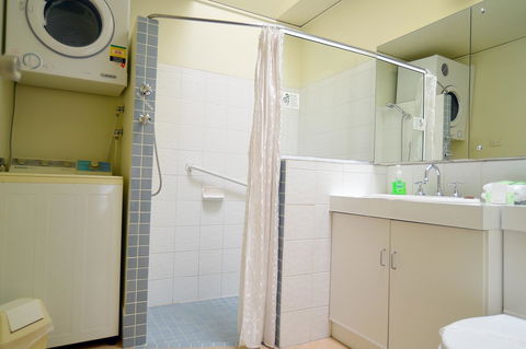 Executive Hideaway - Accommodation BNB 2