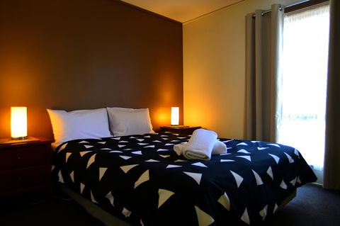 Executive Hideaway - Accommodation BNB 3