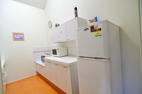 Executive Hideaway - Accommodation BNB 14