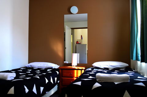 Executive Hideaway - Accommodation BNB 5