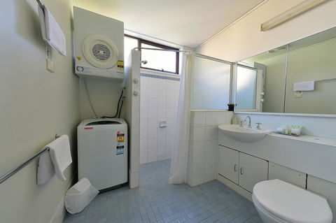 Executive Hideaway - Accommodation BNB 38