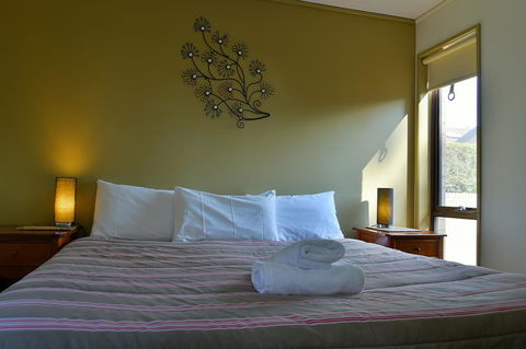 Executive Hideaway - Accommodation BNB 27