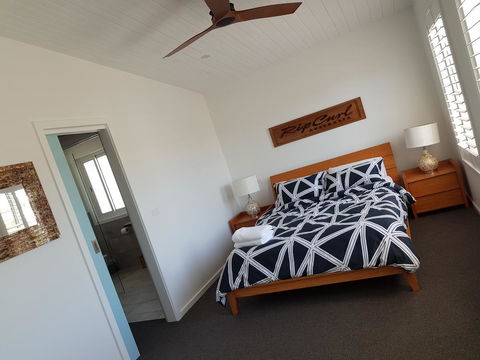 Zeally Bay Stay Deep Ocean - Accommodation BNB 8