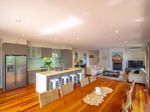 Blairgowrie Moonah Beach House: Walk To Beach - Accommodation BNB 3