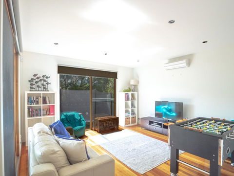 Blairgowrie Moonah Beach House: Walk To Beach - Accommodation BNB 8