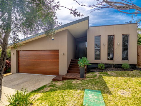 Blairgowrie Moonah Beach House: Walk To Beach - Accommodation BNB 9