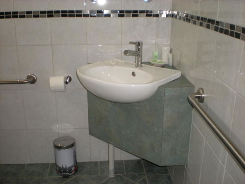 Willow Dene Holiday Apartments - Accommodation BNB 13