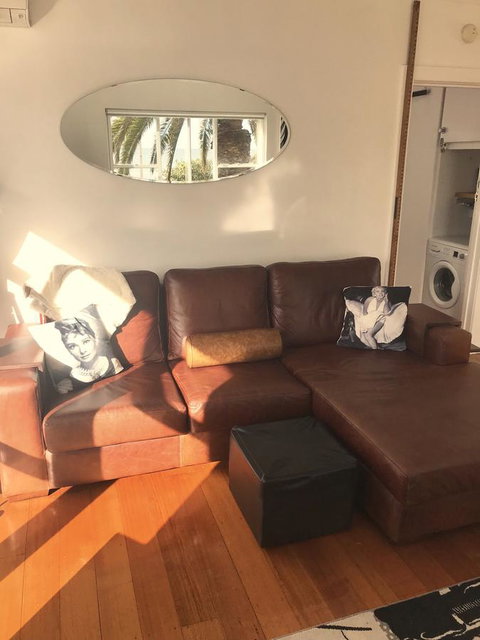 Beach Front Beauty - Accommodation BNB 13