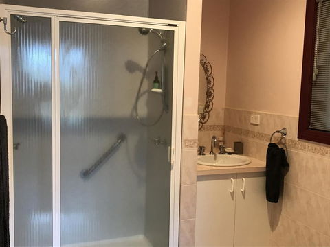 Eagle Bay Views - Accommodation BNB 12