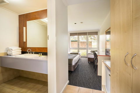Burvale Hotel - Accommodation BNB 8