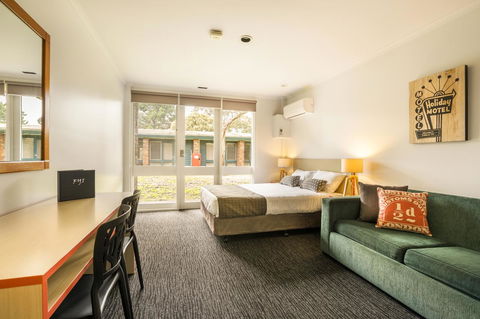 Burvale Hotel - Accommodation BNB 7