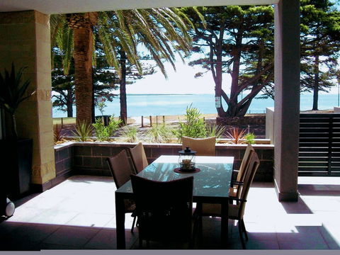 C-Scape Water Front Apartment - Accommodation BNB 0