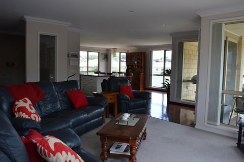 Ocean View Beach House - Accommodation BNB 14