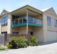 Ocean View Beach house - Accommodation BNB