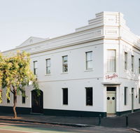Naughtons Hotel - Accommodation BNB