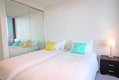 Auzzie Apartments Docklands, Melbourne - Accommodation BNB 11