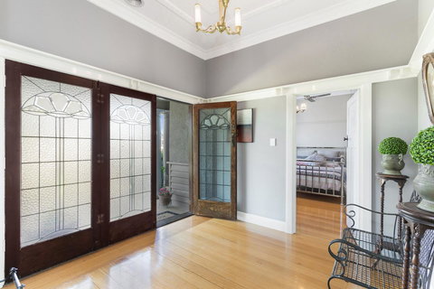 HogmortHomes Neale Street - Accommodation BNB 7