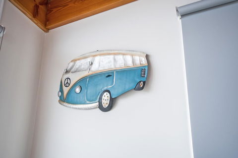 Stunning Waterfront Only 10 Minutes To Phillip Island - FREE EV UNIT 7kW For Electric Cars - Pet Friendly, Fireplace FREE WIFI Wine & Chocolates - Accommodation BNB 24