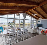 Stunning Waterfront only 10 minutes to Phillip Island - Pet Friendly - Accommodation BNB