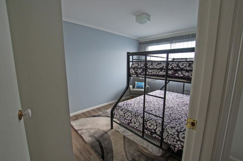 Stunning Waterfront Only 10 Minutes To Phillip Island - FREE EV UNIT 7kW For Electric Cars - Pet Friendly, Fireplace FREE WIFI Wine & Chocolates - Accommodation BNB 18