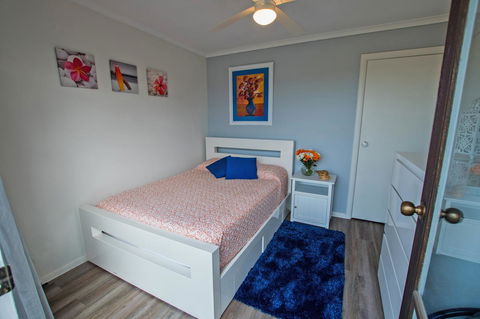 Stunning Waterfront Only 10 Minutes To Phillip Island - FREE EV UNIT 7kW For Electric Cars - Pet Friendly, Fireplace FREE WIFI Wine & Chocolates - Accommodation BNB 19