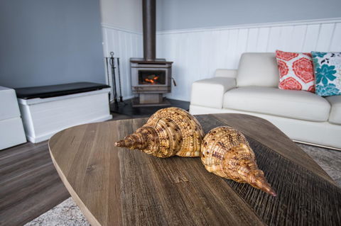 Stunning Waterfront Only 10 Minutes To Phillip Island - FREE EV UNIT 7kW For Electric Cars - Pet Friendly, Fireplace FREE WIFI Wine & Chocolates - Accommodation BNB 15