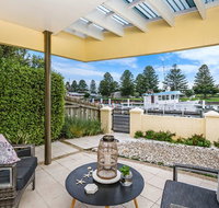 The Waterfront Apartment - Accommodation BNB