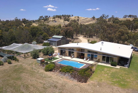 The Chocolate Lily Bed & Breakfast - Accommodation BNB 2