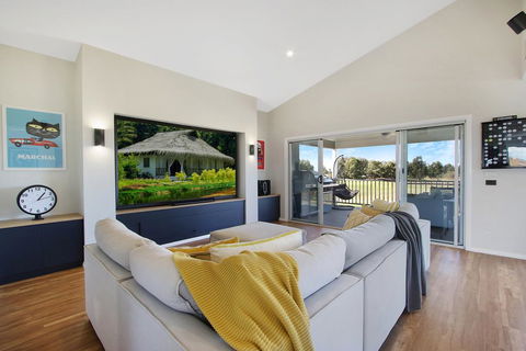The Clubhouse On Black Bull - Accommodation BNB 0