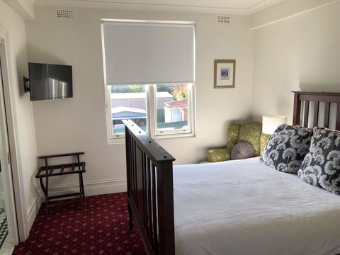 The Corner Hotel Alexandra - Accommodation BNB 1