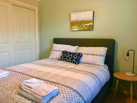 The Entertainer - Downtown Orange, Sleeps 11 - Accommodation BNB 2