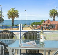 The Frontage Resort-Style Apartment - Accommodation BNB