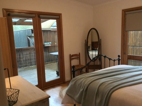 The Green Room Wattle Glen - Accommodation BNB 3