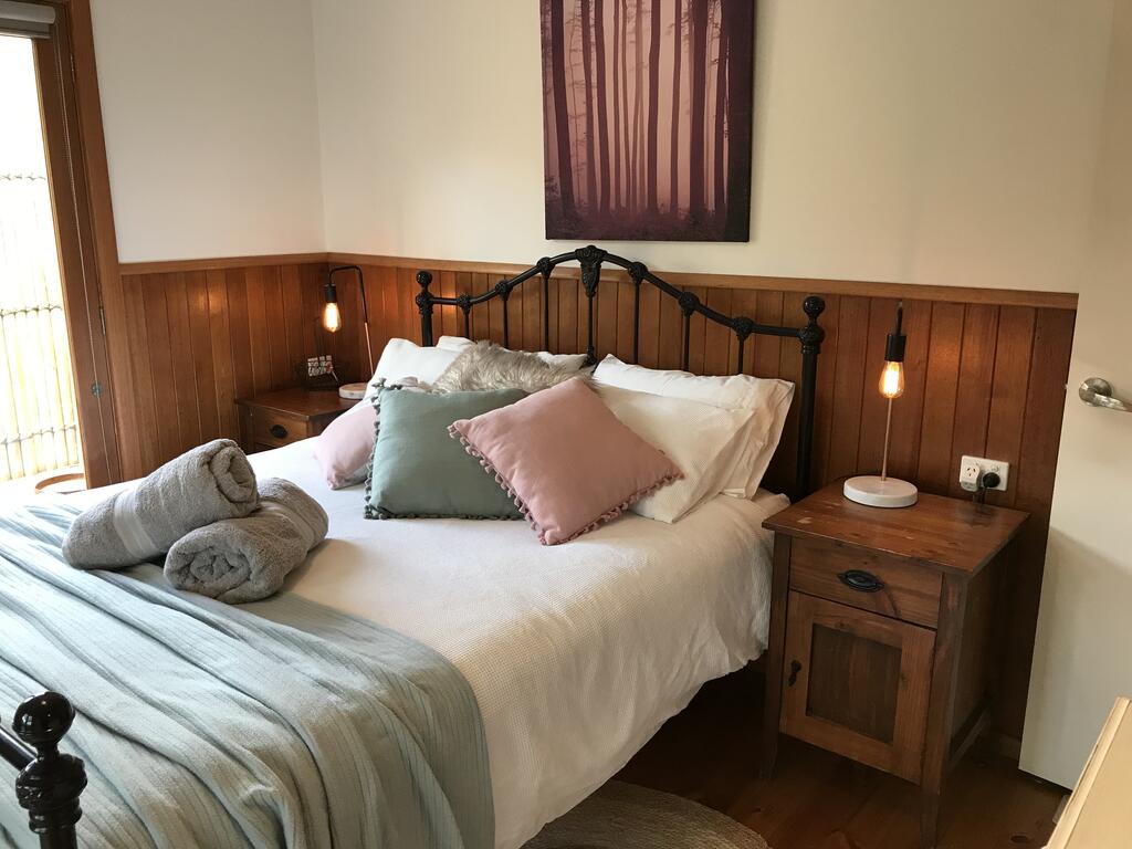 Wattle Glen VIC Accommodation BNB