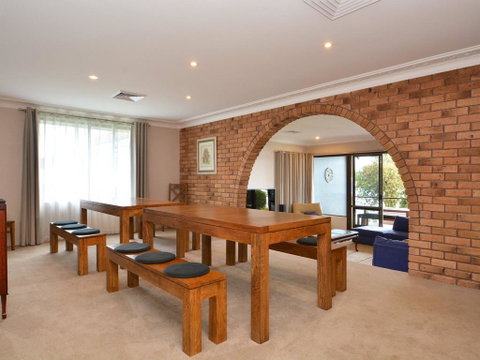 The House On The Lake @ Fishing Point, Lake Macquarie - Honestly Put The Line In And Catch Fish - Accommodation BNB 2