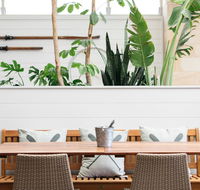 The Lakes Hotel - Accommodation BNB