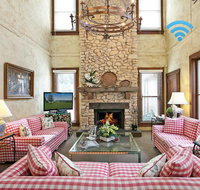 The Lodge  Linden Hall - Accommodation BNB