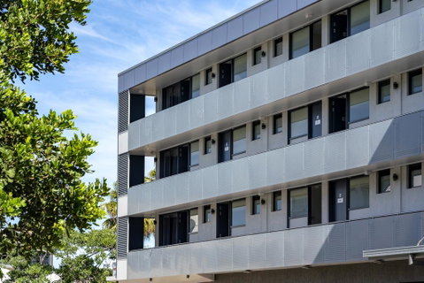 The Mid Pacific - Accommodation BNB 1