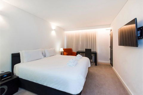 The Nest - Spacious Studio On Newcastle St With Roof Terrace - Accommodation BNB 0