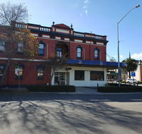 The Royal Hotel - Accommodation BNB