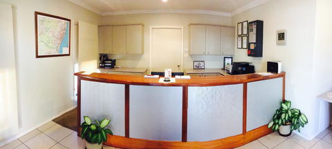 The Saltbush Motor Inn - Accommodation BNB 1