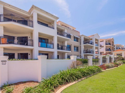 The Sands Unit 28 - Straight Across The Road From The Beach - Accommodation BNB 1