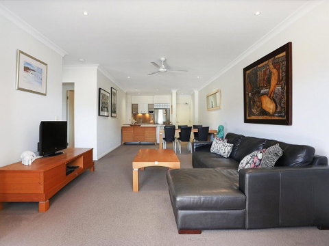 The Sands Unit 3 At 20 Pacific Parade Yamba Ocean View - Accommodation BNB 2