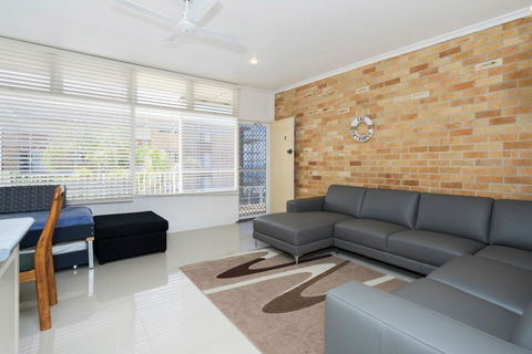 The Sands, Unit 9 - The Entrance - Accommodation BNB 3
