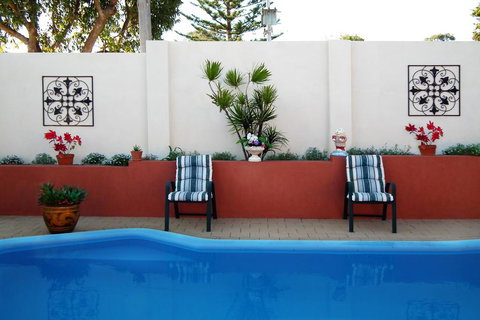 The Spanish Retreat And BnB - 24 Hrs - Accommodation BNB 3