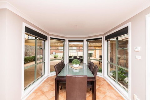 The Tinnock Entertainer Large & Comfy + Wifi - Accommodation BNB 0