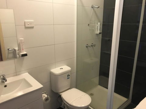 The Wharf Hotel - Accommodation BNB 0