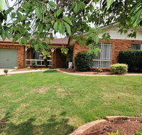 Tidy Home in a Leafy Suburb Great Location - Accommodation BNB