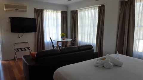 Timbertown Resort And Motel - Accommodation BNB 2