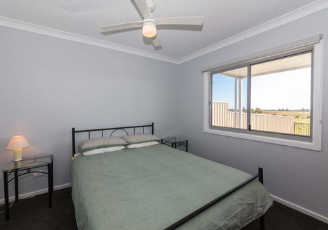Time Away - 50 Turnberry Drive - Accommodation BNB 0